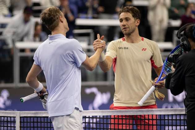 February 9, 2025, Frisco, Texas, USA: DENIS SHAPOVALOV (CAN) and CASPER RUUD (NOR) shake hands after the singles final match against CASPER RUUD (NOR) during day eight of the 2025 ATP, Tennis Herren 500 Dallas Open at the Star in Frisco, TX. DENIS SHAPOVALOV (CAN) defeated CASPER RUUD (NOR), 7:6, 6:3. Frisco USA - ZUMAh193 20250209_zsp_h193_016 Copyright: xDanielxMcGregor-Huyerx