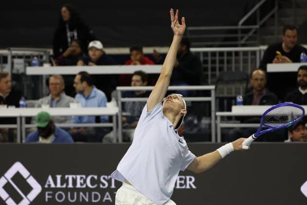 FRISCO, TX - FEBRUARY 09: Denis Shapovalov (CAN) serves during the final of the Dallas Open on February 9, 2025 at Ford Center at The Star in Frisco, TX. (Photo by George Walker Icon Sportswire) TENNIS: FEB 09 Dallas Open EDITORIAL USE ONLY Icon250209020