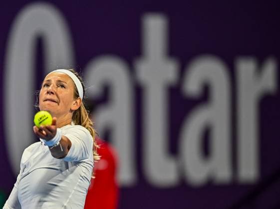 WTA, Tennis Damen QATAR OPEN TENNIS TOURNAMENT FIRST ROUND Victoria Azarenka competes in her 1st round match against Amanda Anisimova of United States during the WTA Qatar TotalEnergies Open 2025 tennis tournament at the Khalifa International Tennis Complex in Doha, Qatar, on February 9, 2025. Copyright: xNOUSHADx