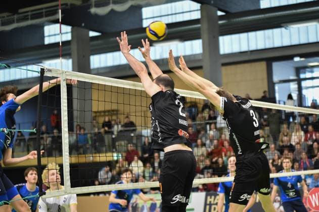 Block, Moritz Rauber (TV Rottenburg, 02), Jan Huber (TV Rottenburg, 03) TV Rottenburg vs. Volley YoungStars Friedrichshafen, Volleyball, 2. Bundesliga Sued, 18. Spieltag, Saison 2024 2025, 09.02.2025, TV Rottenburg vs. Volley YoungStars Friedrichshafen, Volleyball, 2. Bundesliga Sued, 18. Spieltag, Saison 2024 2025, 09.02.2025 Rottenburg Copyright: xEibner-Pressefoto RalphxKunzex EP_RKE