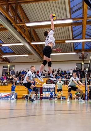 09.02.2025, GER, Volleyball, 2.BL Maenner Sued, Saison 2024 2025, Blue Volleys Gotha - Barock Volleys MTV Ludwigsburg Daniel Mark Ridings (Blue Volleys Gotha) 99867 Gotha Sporthalle Sportanlage Ernesti Thüringen Deutschland