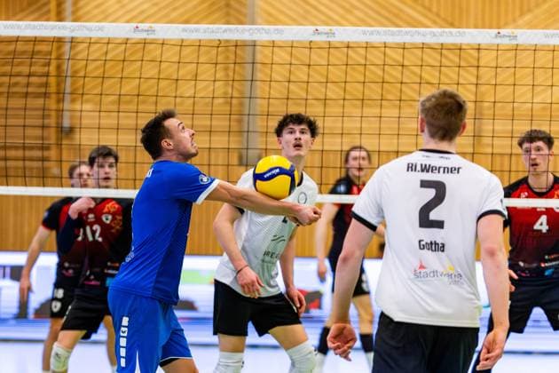 09.02.2025, GER, Volleyball, 2.BL Maenner Sued, Saison 2024 2025, Blue Volleys Gotha - Barock Volleys MTV Ludwigsburg Len Spankowski (Blue Volleys Gotha) 99867 Gotha Sporthalle Sportanlage Ernesti Thüringen Deutschland