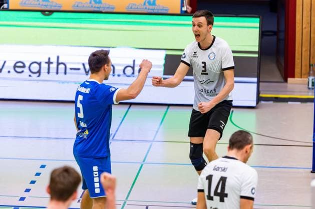 09.02.2025, GER, Volleyball, 2.BL Maenner Sued, Saison 2024 2025, Blue Volleys Gotha - Barock Volleys MTV Ludwigsburg Christoph Assmann (Blue Volleys Gotha) 99867 Gotha Sporthalle Sportanlage Ernesti Thüringen Deutschland