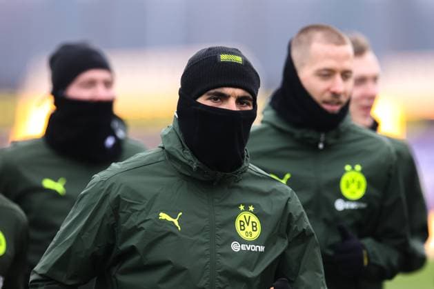 10.02.2025, Abschlusstraining zum UEFA Champions League Spiel zwischen Borussia Dortmund und Sporting Lissabon, Emre Can (Borussia Dortmund), Dortmund Trainingsgelände Borussia Dortmund NRW Deutschland xRHR-FOTO DEx Copyright: DennisxEwert RHR-FOTOx RHR-FOTO DE