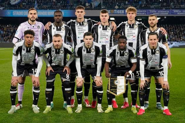 Players of Udinese Calcio line up for a team photo during the Serie A match between SSC Napoli and Udinese Calcio at Stadio Diego Armando Maradona Naples Italy on 09 February 2025. Naples Stadio Diego Armando Maradona Naples Italy Copyright: xFrancoxRomanox SP24-1123-065