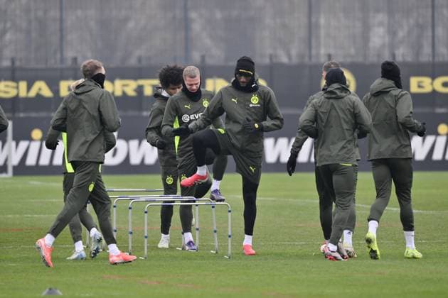 Serhou Guirassy (Borussia Dortmund), Julian Ryerson (Borussia Dortmund), Karim Adeyemi (Borussia Dortmund) mitte v.re. 10.02.2025, Fussball 1. Bundesliga, Saison 2024 2025, Training Borussia Dortmund Dortmund Nordrhein Westfalen Deutschland
