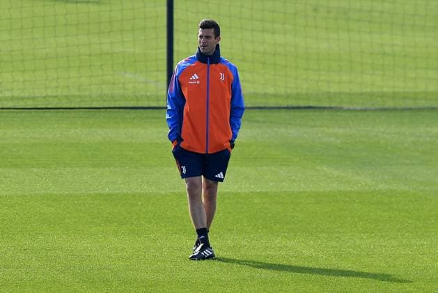 Thiago Motta head coach of Juventus FC during the 2024 2025 Champions League training at JTC Continassa on February 10, 2025 in Turin, Italy - ph Giuliano Marchisciano  Copyright: xGiulianoxMarchisciano IPAxSportx xipa-agency.netx xx IPA_53886933 IPA_Agency_IPA53886933