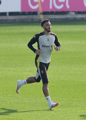 Lloyd Kelly of Juventus FC during the 2024 2025 Champions League training at JTC Continassa on February 10, 2025 in Turin, Italy - ph Giuliano Marchisciano  Copyright: xGiulianoxMarchisciano IPAxSportx xipa-agency.netx xx IPA_53886954 IPA_Agency_IPA53886954