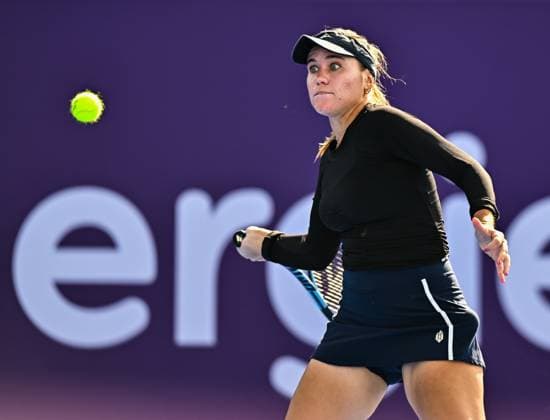 WTA, Tennis Damen QATAR OPEN TENNIS TOURNAMENT ROUND OF 64 Sofia Kenin of the United States competes in her round of 64 match against Ashlyn Krueger of the United States during the WTA Qatar TotalEnergies Open 2025 tennis tournament at the Khalifa International Tennis Complex in Doha, Qatar, on February 10, 2025. Copyright: xNOUSHADx