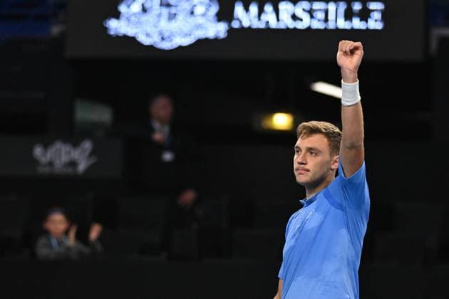 Open 13 Provence - Marseille Hadad Medjedovic (see) during his first round match at the Open 13 Provence in Marseille, France, on February 10, 2025. Photo by Corinne Dubreuil ABACAPRESS.COM Marseille France  Copyright: xDubreuilxCorinne ABACAx