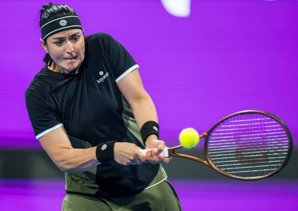 WTA, Tennis Damen QATAR OPEN TENNIS TOURNAMENT ROUND OF 64 Ons Jabeur of Tunisia competes in her round of 64 match against McCartney Kessler of the United States during the WTA Qatar TotalEnergies Open 2025 tennis tournament at the Khalifa International Tennis Complex in Doha, Qatar, on February 10, 2025. Copyright: xNOUSHADx