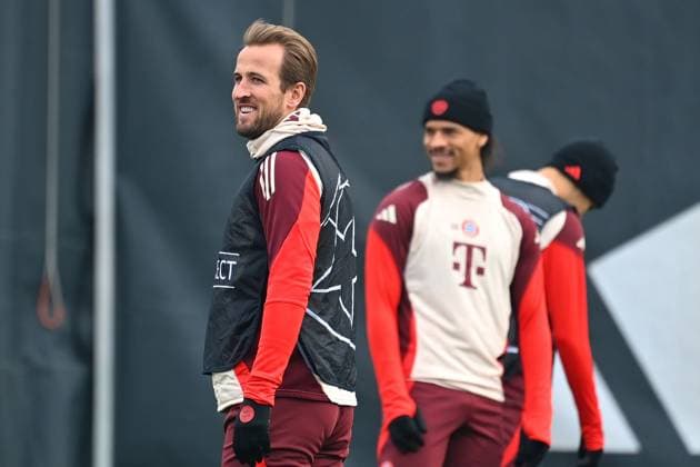 v.li.Harry KANE (Bayern Muenchen), Leroy SANE (Bayern Muenchen), Abschlusstraining,Training. Fussball Champions League:Abschlussttraining vor dem Play Off Spiel Celtic FC - FC Bayern Muenchen am 11.02.2025 in Muenchen,