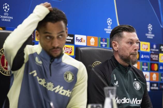 ROTTERDAM - Jurrien Timber, Interim Feyenoord coach Pascal Bosschaart during the press conference, PK, Pressekonferenz ahead of the Champions League game against AC Milan at training complex 1908. ANP OLAF CRACK xVIxANPxSportx xxANPxIVx 519700533 originalFilename: 519700533.jpg