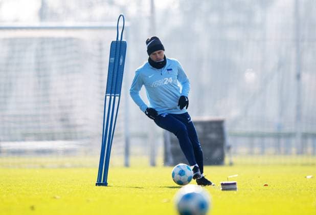 Fussball, Herren, Saison 2024 25, 2. Bundesliga, Hertha BSC, Training, Jon Dagur Thorsteinsson (Hertha BSC), 11.02. 2025,