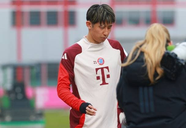 21 Hiroki Ito, Portraet, Portrait, Fussball Abschlusstraining - FC Bayern München vor UEFA Champions League-Spiel vs. Celtic Glasgow 11.02.2025 Trainingsgelände, Säbenerstr. FOTO: Mladen Lackovic LakoPress