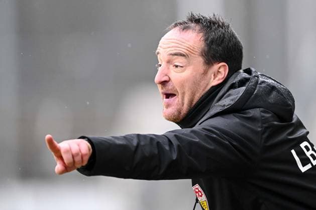 Trainer Nico Willig (VfB Stuttgart) gestures during the UEFA Youth League 2024 25 Round of 16 match between VfB Stuttgart U19 v Liverpool FC U19 at Gazi Stadion on February 11, 2025 in Stuttgart, Germany. (Photo by Harry Langer DeFodi Images) Defodi-541_VFBLFC20250211_058