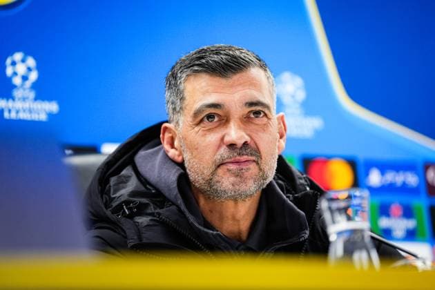 Champions League 2024-2025: press conference, PK, Pressekonferenz of AC Milan Rotterdam - AC Milan coach Sergio Conceicao during the press conference of AC Milan in preparation of the Champions League duel against Feyenoord at Stadion Feijenoord De Kuip on 11 February 2025 in Rotterdam, The Netherlands. Copyright: xYannickxVerhoevenx