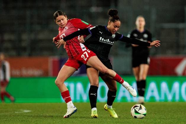 GOOGLE PIXEL Frauen Bundesliga, SGS Essen - 1. FC Köln; 11.02.2025 Zweikampf Laura Feiersinger (1. FC Köln, 27), Vanessa Fürst (SGS Essen, 8) GOOGLE PIXEL Frauen Bundesliga, SGS Essen - 1. FC Köln, Essen, Stadion an der Hafenstrasse am 11.02.2025 DFB REGULATIONS PROHIBIT ANY USE OF PHOTOGRAPHS AS IMAGE SEQUENCES AND OR QUASI-VIDEO. Copyright: xBEAUTIFULxSPORTS Wunderlx