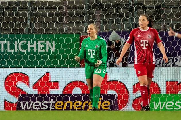 GOOGLE PIXEL Frauen Bundesliga, SGS Essen - 1. FC Köln; 11.02.2025 Aurora Mikalsen (1. FC Köln, 23) jubelt GOOGLE PIXEL Frauen Bundesliga, SGS Essen - 1. FC Köln, Essen, Stadion an der Hafenstrasse am 11.02.2025 DFB REGULATIONS PROHIBIT ANY USE OF PHOTOGRAPHS AS IMAGE SEQUENCES AND OR QUASI-VIDEO. Copyright: xBEAUTIFULxSPORTS Wunderlx