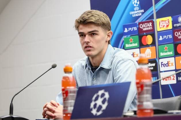 Sport Bilder des Tages Atalanta s Charles De Ketelaere pictured during a press conference, PK, Pressekonferenz of Italian club Atalanta Bergamo, on Tuesday 11 February 2025 in Brugge. The team is preparing for tomorrow s game against Belgian soccer team Club Brugge KV, the first leg of the Knockout phase play-offs of the UEFA Conference League competition. BRUNOxFAHY  x112234329x