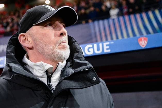 FOOTBALL : Brest vs PSG - Ligue des Champions - 11 02 2025 Eric ROY ( coach Brest ) during the UEFA Champions League match between Stade Brestois 29 and Paris Saint Germain at Stade de Roudourou on February 11, 2025 in Guingamp, France. ( Photo by Dante Badano PsnewZ ) - GuingampFrance  Copyright: xDantexBadanox