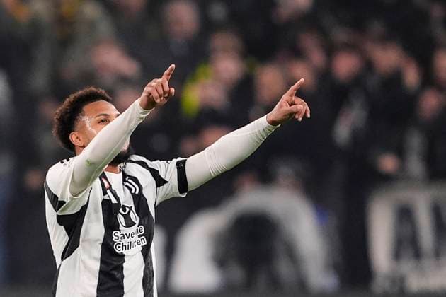 Juventus& x2019; Weston McKennie celebrates after scoring the 1-0 goal for his team during the Uefa Champions League soccer match between Juventus Fc and PSV Eindhoven at the Juventus stadium in Turin, Playoff - north west Italy - February 11, 2025. - Soccer .  Copyright: xFabioxFerrari LaPressex