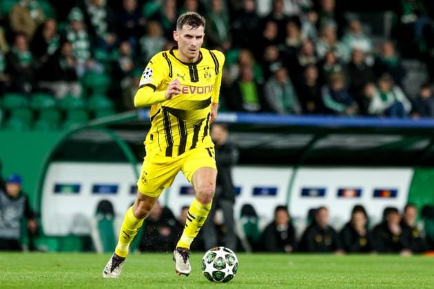Pascal Groß midfielder of Borussia Dortmund during the UEFA Champions League 2024 25 League knockout phase play-offs first leg football match between Sporting CP and Borussia Dortmund at the Jose Alvalade stadium in Lisbon on February 11, 2025. UEFA Champions League - Sporting CP vs Borussia Dortmund (Valter Gouveia SPP) Copyright: xValterxGouveia SPPx spp-en-VaGo-VG_L0508