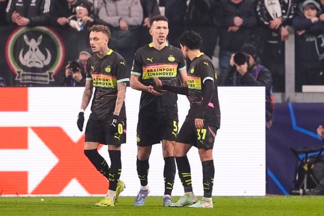 PSV& x2019;s Ivan Perisic celebrates after scoring the 1-1 goal for his team during the Uefa Champions League soccer match between Juventus Fc and PSV Eindhoven at the Juventus stadium in Turin, Playoff - north west Italy - February 11, 2025. - Soccer .  Copyright: xFabioxFerrari LaPressex