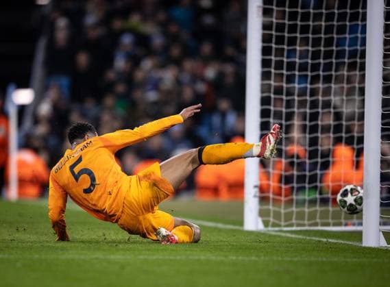 Sport Bilder des Tages Manchester City vs Real Madrid Bellingham (Real Madrid) in action during the game valid for Champions League at the Etihad stadium, in Manchester, UK, today February 11, 2025. Copyright: xx _RR_7706