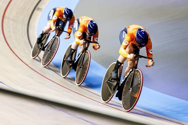 HEUSDEN-ZOLDER - Track cyclists Kimberly Kalee, Hetty van de Wouw and Steffie van der Peet in action on qualifying for the scratch during the first day of the European Track cycling, Rad, Radsport, Bahnrad, Bahn championships in Belgium. ANP BAS CZERWINSKI xVIxANPxSportx xxANPxIVx 519784079 originalFilename: 519784079.jpg