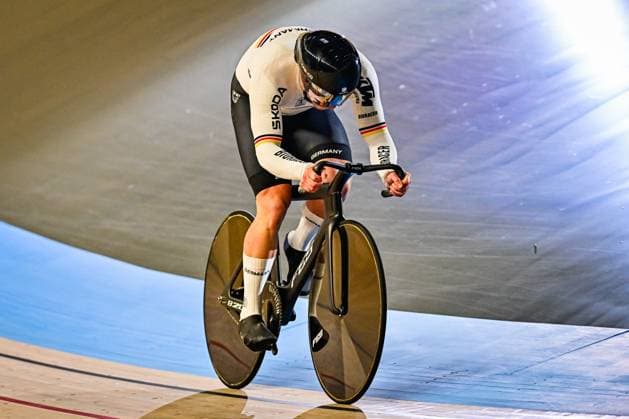 Maximilian Dörnbach Bahnrad Europameisterschaften 2025 Teamsprint Maximilian Dörnbach Bahnrad Europameisterschaften 2025 (EuroTrack25 2025 UEC Track Elite European Championships), die vom 12. bis 16. Februar 2025 im Vlaanderen Heusden-Zolder Velodroom Limburg im belgischen Heusden-Zolder stattfinden.