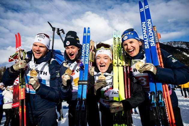 Bilder des Jahres 2025, Sport 02 Februar Sport Themen der Woche KW07 Sport Bilder des Tages 250212 Gold medalists Emilien Jacquelin, Eric Perrot, Lou Jeanmonnot and Julia Simon of France pose with their medals after the medal ceremony in mixed relay during the IBU Biathlon World Championships on February 12, 2025 in Lenzerheide. Photo: Petter Arvidson BILDBYRAN kod PA PA0971 mixedstafett mixstafett mixed relay bbeng skidskytte biathlon skiskyting skidskytte-vm vm ibu world championships biathlon world championships jubel *** 250212 Gold medalists Emilien Jacquelin, Eric Perrot, Lou Jeanmonnot and Julia Simon of France pose with their medals after the medal ceremony in mixed relay during the IBU Biathlon World Championships on February 12, 2025 in Lenzerheide Photo Petter Arvidson BILDBYRAN kod PA PA0971 mixedstafett mixstafett mixed relay bbeng biathlon biathlon biathlon biathlon world championships ibu world championships biathlon world championships jubel  Copyright: PETTERxARVIDSON BB250212PA205