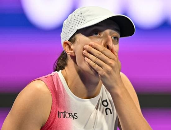 QATAR TOTALENERGIES OPEN - DAY FOUR Iga Swiatek of Poland competes in her round of 16 match Linda Noskova of Czech Republic during the WTA, Tennis Damen Qatar TotalEnergies Open 2025 tennis tournament at the Khalifa International Tennis Complex in Doha, Qatar, on February 12, 2025. Copyright: xNOUSHADx