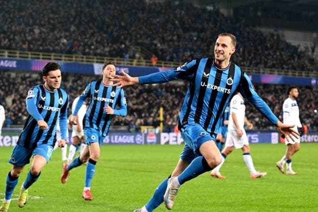 BRUGGE - Gustaf Nilsson of Club Brugge KV celebrates the 2-1 during the UEFA Champions League playoff match between Club Brugge and Atalanta BC at Jan Breydel Stadium on Feb. 12, 2025 in Bruges, Belgium. ANP Hollandse Hoogte UEFA Champions League 2024 25 League Knockout Play-off First Leg 2024 25 xVIxANPxSportx xGerritxvanxKeulenxIVx 519817840 originalFilename: 519817840.jpg