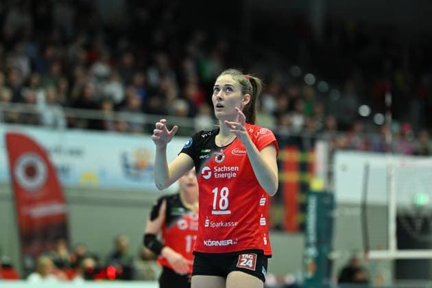 Sarah Straube (Dresdner SC, 18) Dresdner SC vs. VfB Suhl Lotto Thueringen, 1. Volleyball Bundesliga Frauen, Spielzeit 2024 2025, 12.02.2025 Dresdner SC vs. VfB Suhl Lotto Thueringen, 1. Volleyball Bundesliga Frauen, Spielzeit 2024 2025, 12.02.2025 Dresden Copyright: xEibner-Pressefoto xHoepnerx EP_PHR