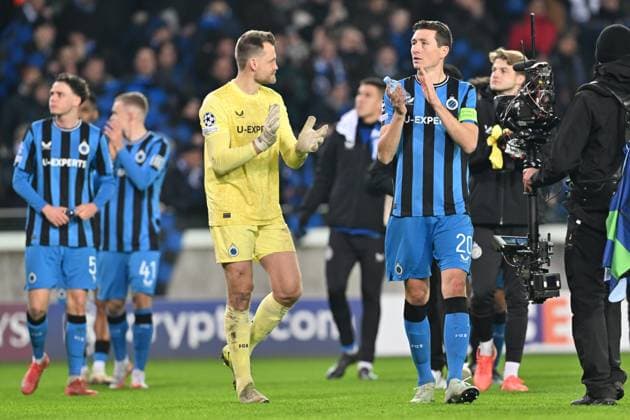 250212 Champions League Knock Out Club Brugge vs Atalanta Hans Vanaken (20) of Club Brugge celebrates after winning a soccer game between Belgian Club Brugge KV and Italian Atalanta Bergamo in the UEFA Champions League Knockout phase play-offs leg 1 of the 2024-25 season, on Wednesday 12 February 2025 in Brugge , Belgium . photo Isosport David Catry Brugge Belgium  Copyright: xDavidxCatryx 20250212DC2_3299