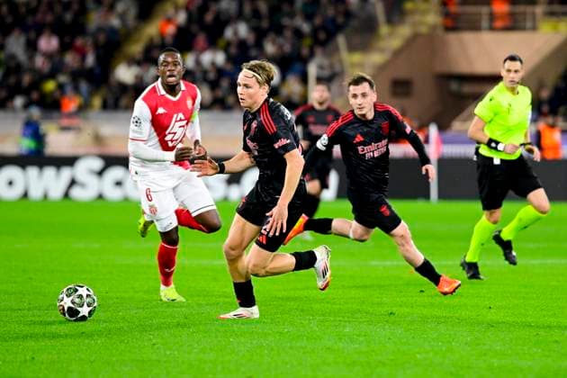 FOOTBALL : AS Monaco VS SL Benfica - Ligue des Champions - 12 02 2025 L AS Monaco recoit le SC Benfica dans le cadre du barrage aller de la Ligue des Champions. Andreas Schjelderup (SLB) MonacoMonaco  Copyright: xWilliamxCannarellax