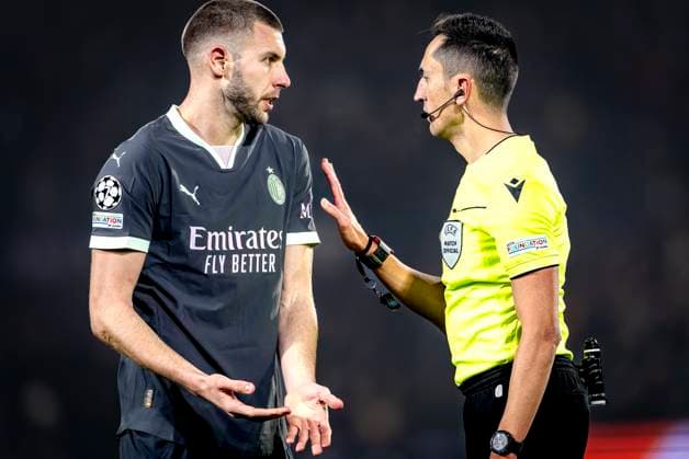 AC Milan defender Strahinja Pavlovic, Referee Jose Maria Sanchez during the match Feyenoord - AC Milan at the Stadium De Kuip for the UEFA Champions League- Knockout phase play- offs1st leg season 2024-2025 in ROTTERDAM, Netherlands on 12 february 2025, (photo by Marcel van Dorst EYE4images DeFodi Images) Defodi-746_215397 Defodi-746