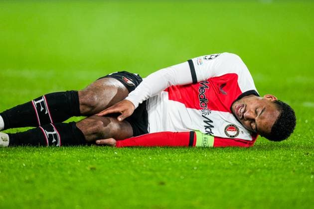 UEFA Champions League: Feyenoord v AC Milan Rotterdam - Quinten Timber of Feyenoord during the 1st leg of the knockout phase play-offs of new format of the Champions League 2024 2025. The match is set between Feyenoord and AC Milan at Stadion Feijenoord De Kuip on 12 February 2025 in Rotterdam, The Netherlands. Copyright: xTomxBodex