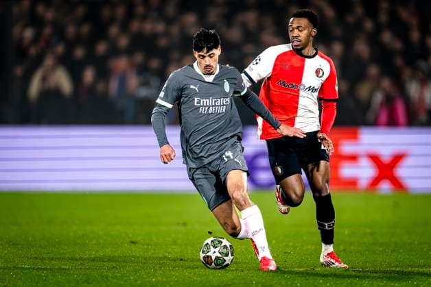 AC Milan midfielder Tijjani Reijnders, Feyenoord Rotterdam midfielder Antoni Milambo during the match Feyenoord - AC Milan at the Stadium De Kuip for the UEFA Champions League- Knockout phase play- offs1st leg season 2024-2025 in ROTTERDAM, Netherlands on 12 february 2025, (photo by Marcel van Dorst EYE4images DeFodi Images) Defodi-746_215410