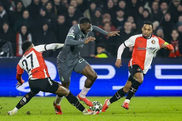 ROTTERDAM, 12-2-2025, Stadium de Kuip, Champions League, 2024 2025, Feyenoord - AC Milan, Feyenoord player Antoni Milambo, AC Milan player Youssouf Fofana, Feyenoord player Quinten Timber Feyenoord - AC Milan  x27831923x Copyright: