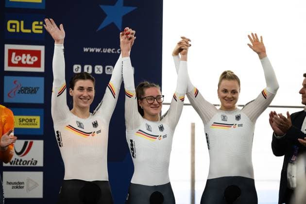 Sport Themen der Woche KW07 Sport Bilder des Tages Track cycling, Rad, Radsport, Bahnrad, Bahn UEC EUROPEAN CHAMPIONSHIPS, Women s Team Sprint, 12.02.2025 Platz 3 für Team Deutschland: FRIEDRICH Lea Sophie, GRABOSCH Pauline Sophie SCHNEIDER Clara (alle GER) Heusden-Zolder *** Track Cycling, UEC EUROPEAN CHAMPIONSHIPS, Women s Team Sprint, 12 02 2025 3rd place for Team Germany FRIEDRICH Lea Sophie, GRABOSCH Pauline Sophie SCHNEIDER Clara all GER Heusden Zolder Copyright: xMarcelxHilgerx