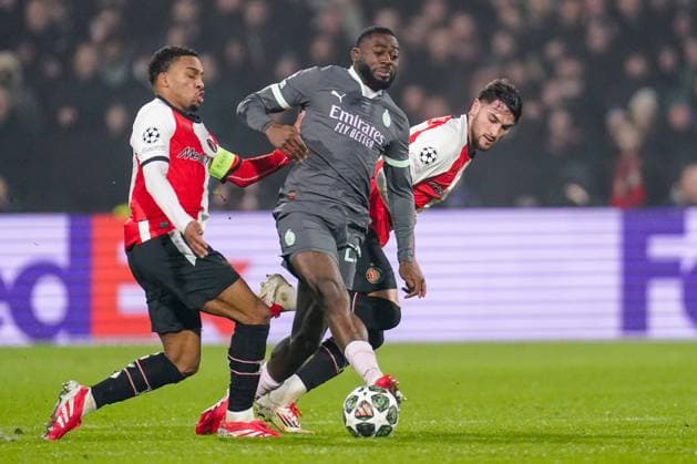 2025-02-12 Feyenoord v AC Milan - UEFA Champions League 2024 25 League Knockout Play-off First Leg ROTTERDAM, NETHERLANDS - FEBRUARY 12: Jakub Moder of Feyenoord battles for possession with Youssouf Fofana of AC Milan, Quinten Timber of Feyenoord during the UEFA Champions League 2024 25 League Knockout Play-off First Leg match between Feyenoord and AC Milan at Stadion Feijenoord on February 12, 2025 in Rotterdam, Netherlands. Rotterdam Stadion Feijenoord Netherlands Content not available for redistribution in The Netherlands directly or indirectly through any third parties. Copyright: xJorisxVerwijstx