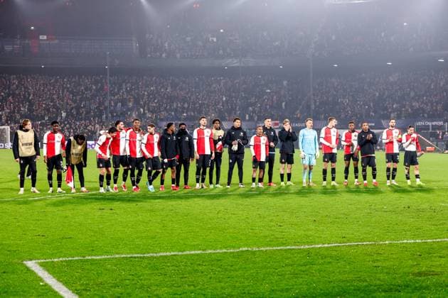 2025-02-12 Feyenoord v AC Milan - UEFA Champions League 2024 25 League Knockout Play-off First Leg ROTTERDAM, NETHERLANDS - FEBRUARY 12: Players of Feyenoord celebrating their sides win and thanking fans for their support, Gijs Smal of Feyenoord, David Hancko of Feyenoord, Thomas Beelen of Feyenoord, Givairo Read of Feyenoord, Quinten Timber of Feyenoord, Antoni Milambo of Feyenoord, Jakub Moder of Feyenoord, Igor Paixao of Feyenoord, Ayase Ueda of Feyenoord, Anis Hadj Moussa of Feyenoord, Goalkeeper Timon Wellenreuther of Feyenoord during the UEFA Champions League 2024 25 League Knockout Play-off First Leg match between Feyenoord and AC Milan at Stadion Feijenoord on February 12, 2025 in Rotterdam, Netherlands. Rotterdam Stadion Feijenoord Netherlands Content not available for redistribution in The Netherlands directly or indirectly through any third parties. Copyright: xPieterxvanxderxWoudex