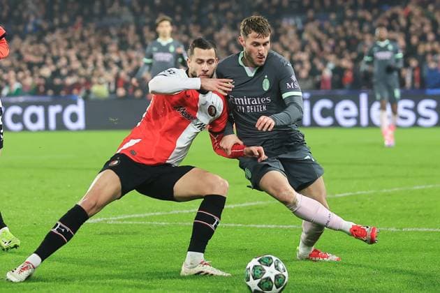 ROTTERDAM, 12-2-2025, Stadium de Kuip, Champions League, 2024 2025, Feyenoord - AC Milan, Feyenoord player David Hancko, AC Milan player Santiago Gimenez Feyenoord - AC Milan  x27833789x Copyright: