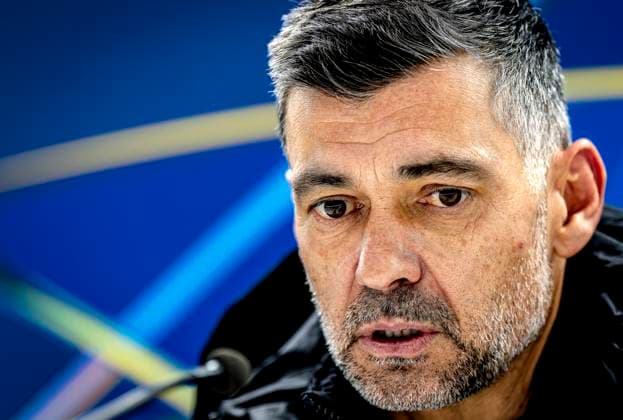 AC Milan trainer Sergio Conceicao during te press conference, PK, Pressekonferenz after the match Feyenoord - AC Milan at the Stadium De Kuip for the UEFA Champions League- Knockout phase play- offs1st leg season 2024-2025 in ROTTERDAM, Netherlands on 12 february 2025, (photo by Marcel van Dorst EYE4images DeFodi Images) Defodi-746_215465