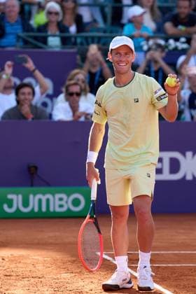 Diego Schwartzman of Argentina smiles towards the audience during his second round match against Nicolas Jarry of Chile at the IEB+ Argentina Open 2025 at Buenos Aires Lawn Tennis Club February 12, 2025 in Buenos Aires, Argentina. (Photo by Camilla Stolen, Imago) Buenos Aires Argentina Copyright: xCamillaxStolenx L1050988