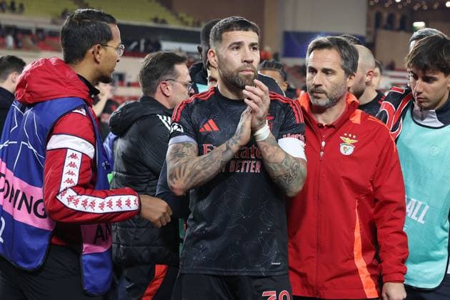 Monaco on February 12, 2025 Uefa Champions League Knockout phase play-offs, 1st leg AS Monaco - SL Benfica, Doping beauftragter wartet auf Nicolas Otamendi (S.L.Benfica) Copyright: JoaquimxFerreira