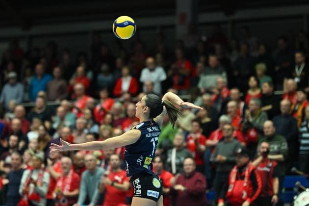 Julia de Paula Viana (VfB Suhl Lotto Thueringen, 17) Dresdner SC vs. VfB Suhl Lotto Thueringen, 1. Volleyball Bundesliga Frauen, Spielzeit 2024 2025, 12.02.2025 Dresdner SC vs. VfB Suhl Lotto Thueringen, 1. Volleyball Bundesliga Frauen, Spielzeit 2024 2025, 12.02.2025 Dresden Copyright: xEibner-Pressefoto xHoepnerx EP_PHR