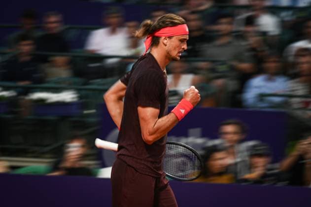 Argentina Open Tenis ATP, Tennis Herren Germany s Alexander Zverev reacts during an Argentina Open ATP round of 16 tennis match at Guillermo Vilas Stadium in Buenos Aires, Argentina, on February 12, 2025. Buenos Aires Argentina  Copyright: xGabrielxSotelox originalFilename:sotelo-notitle250212_np1cX.jpg